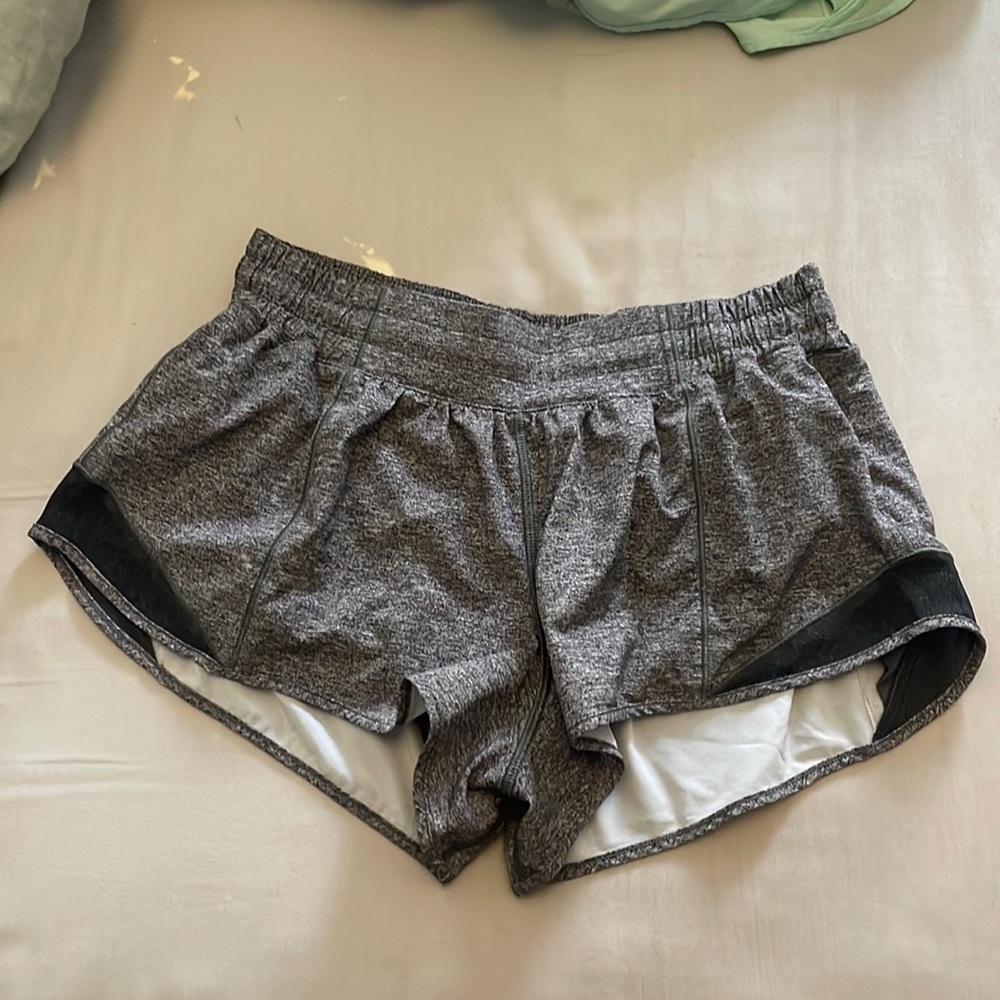 Lululemon hotty hots size 8 2.5